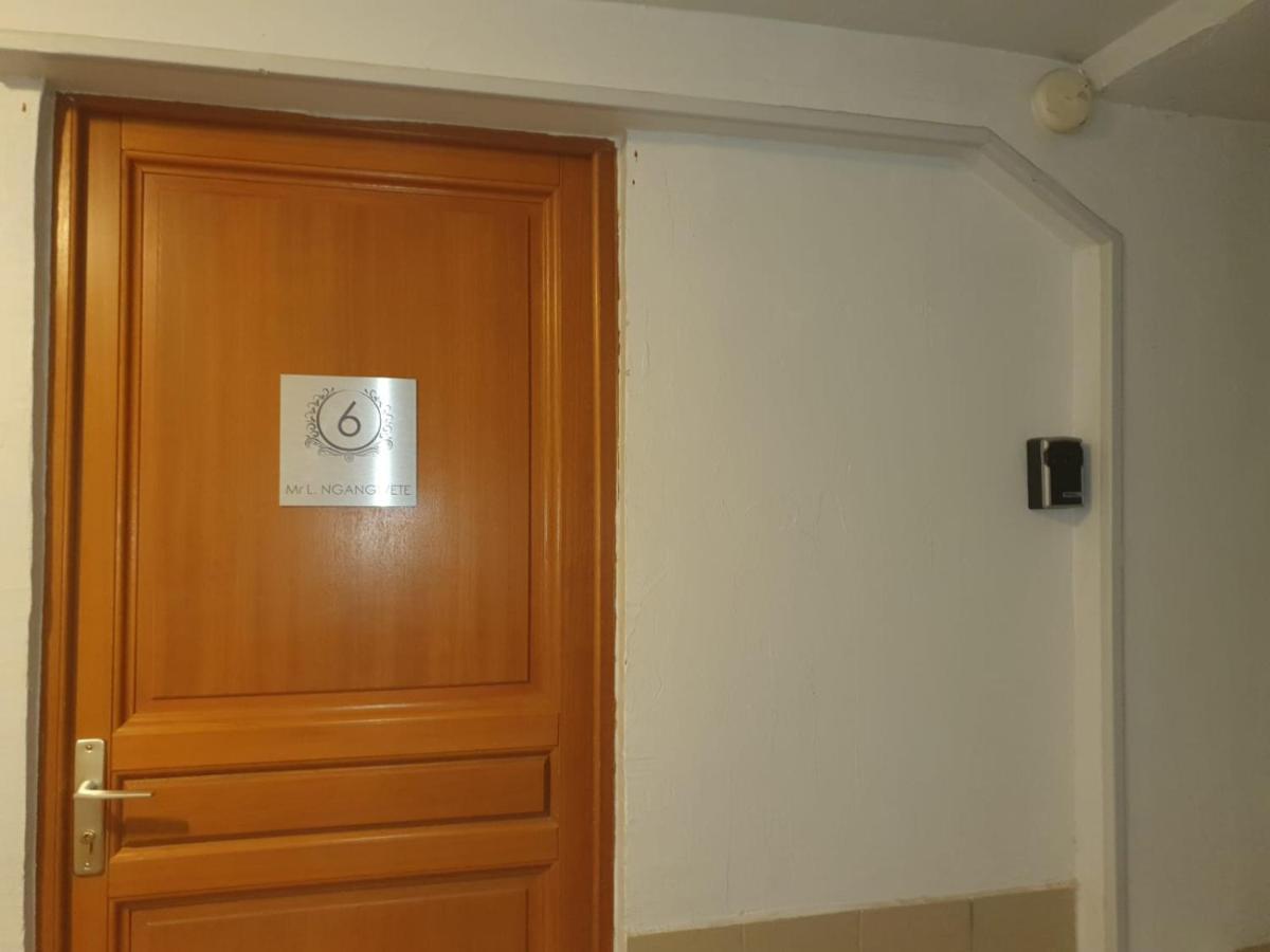 Chambre Privee Numero 1 Dans Un Superbe Appartement En Colocation Montataire Bagian luar foto