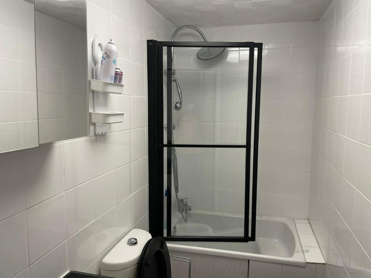 Chambre Privee Numero 1 Dans Un Superbe Appartement En Colocation Montataire Bagian luar foto
